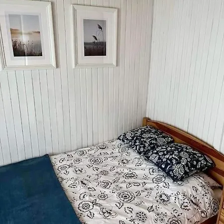 Bialy Nad Jeziorem Selment Feriehus *